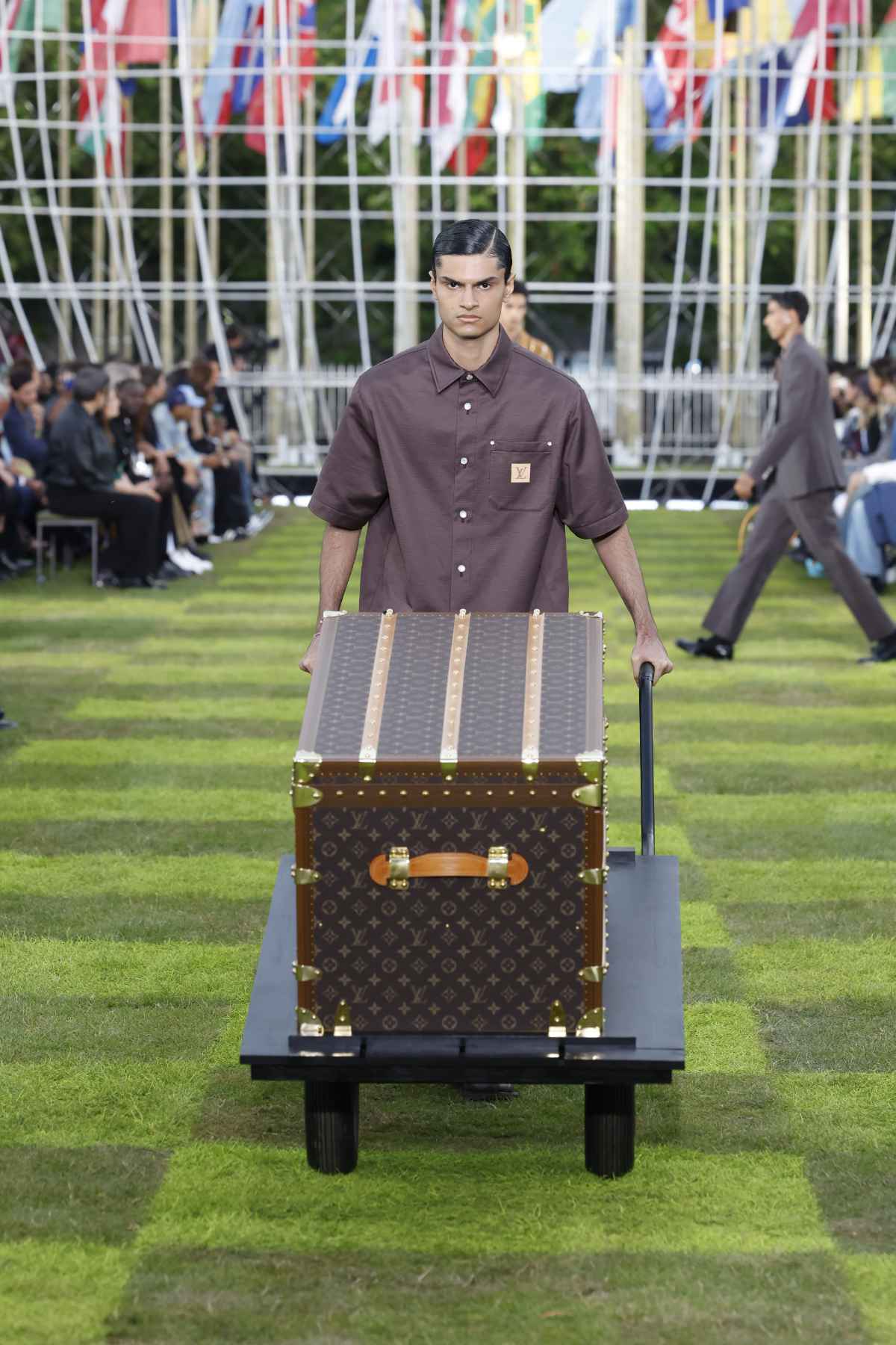 Louis Vuitton Presents Its New Spring-Summer 2025 Men’s Collection: Le Monde Est À Vous