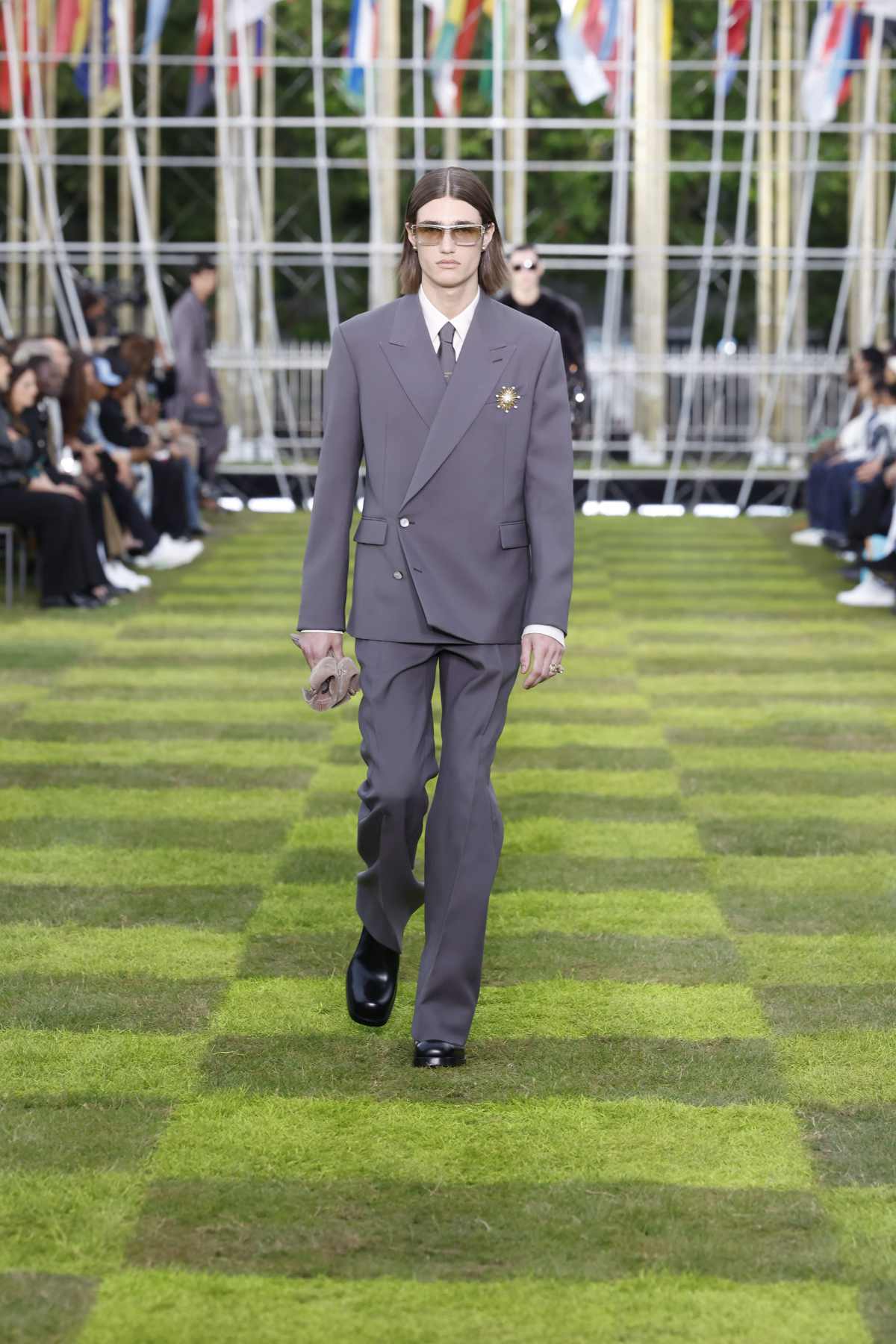 Louis Vuitton Presents Its New Spring-Summer 2025 Men’s Collection: Le Monde Est À Vous