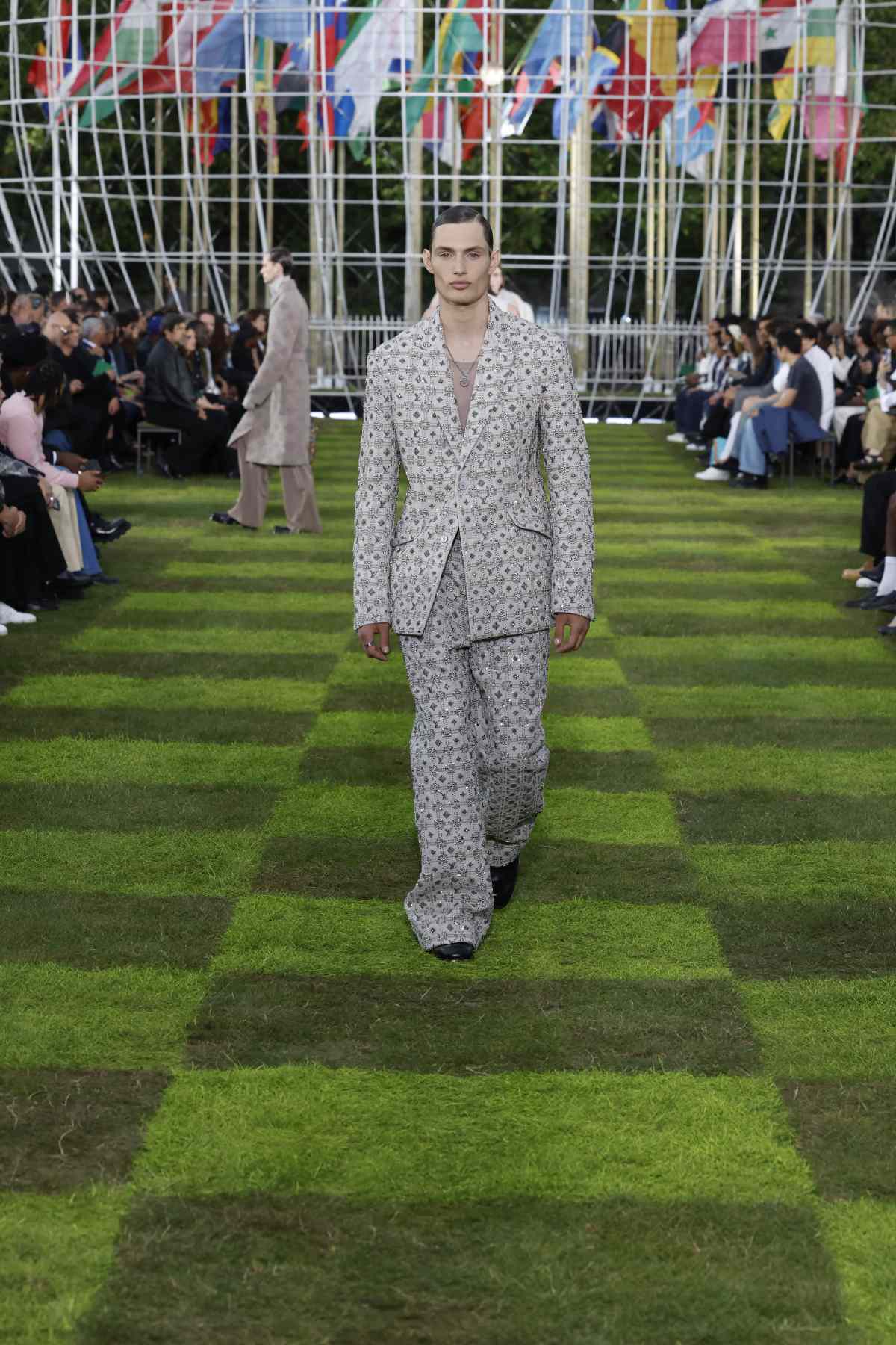 Louis Vuitton Presents Its New Spring-Summer 2025 Men’s Collection: Le Monde Est À Vous