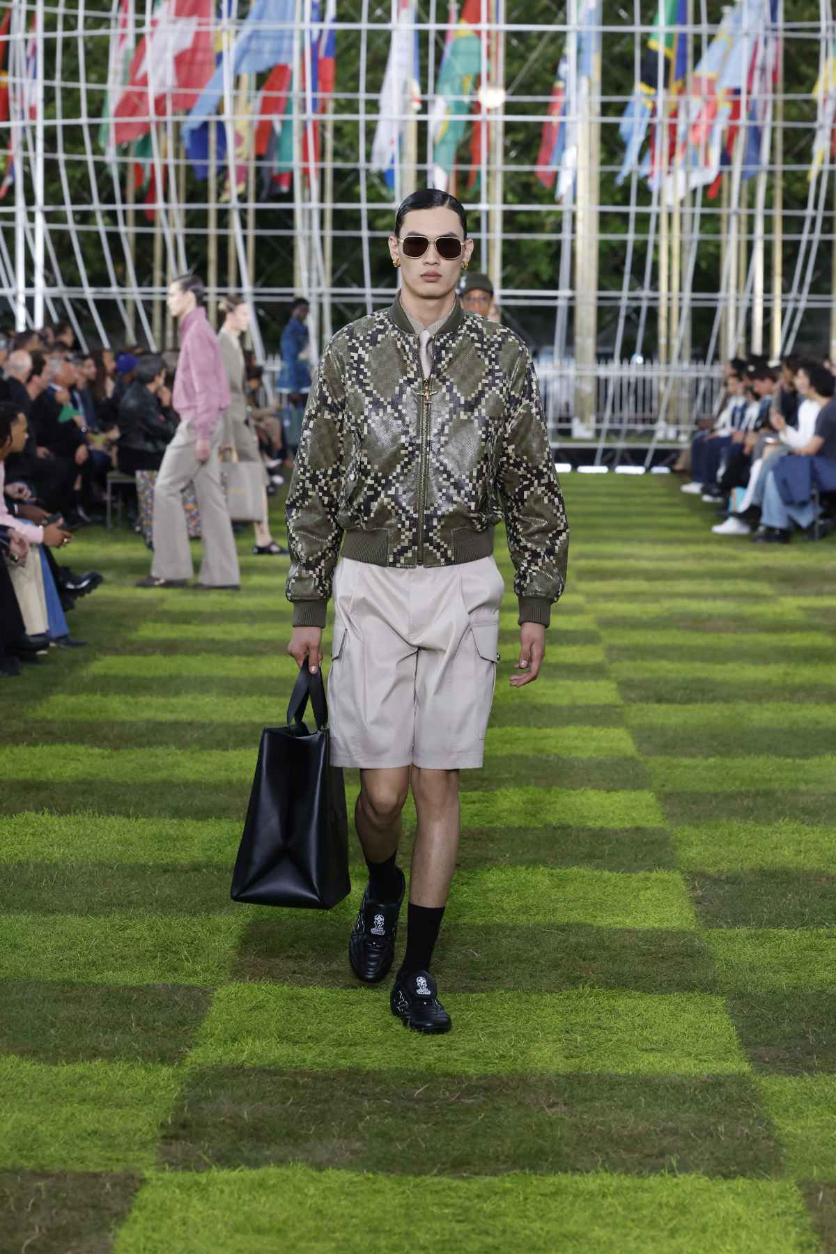 Louis Vuitton Presents Its New Spring-Summer 2025 Men’s Collection: Le Monde Est À Vous