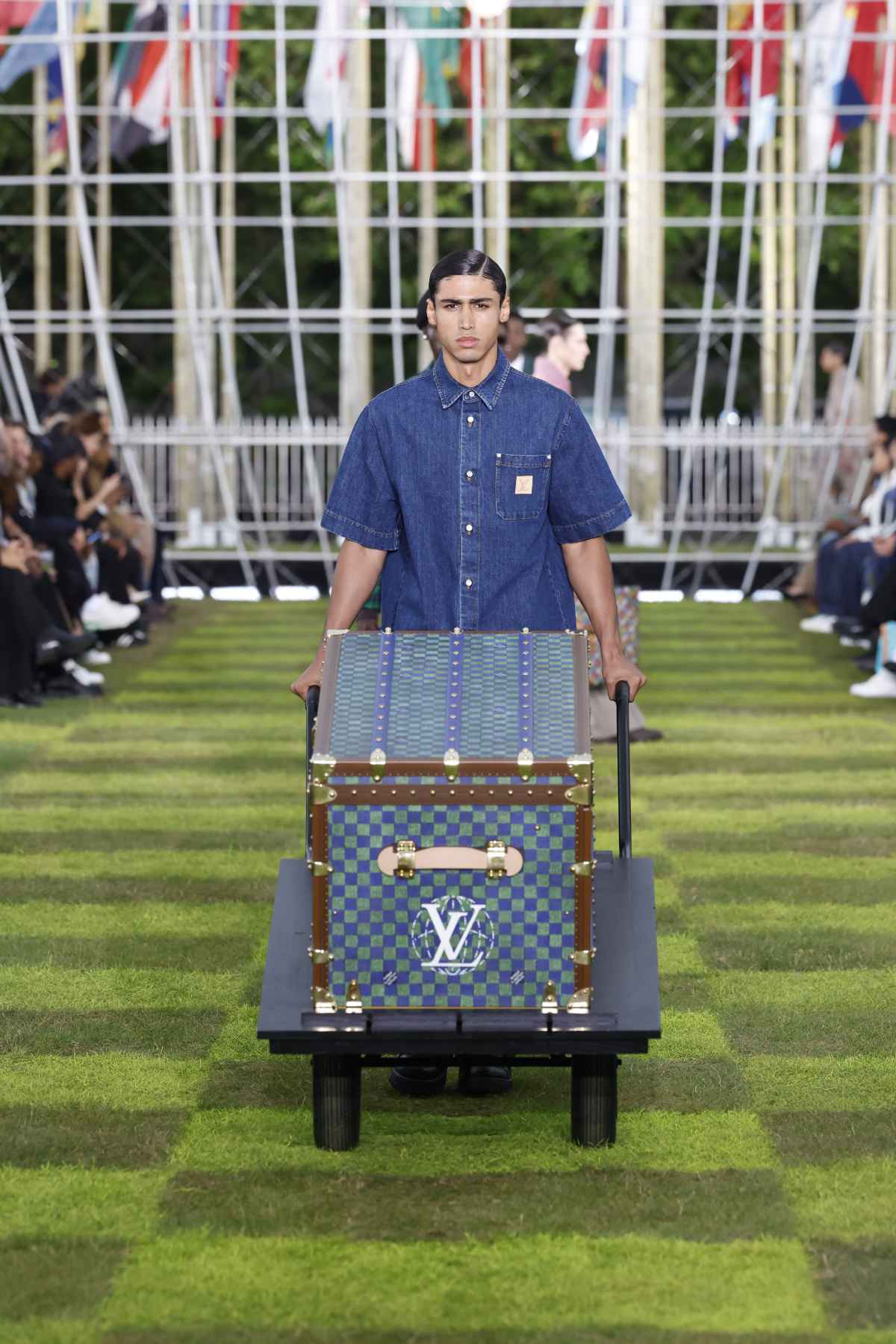 Louis Vuitton Presents Its New Spring-Summer 2025 Men’s Collection: Le Monde Est À Vous