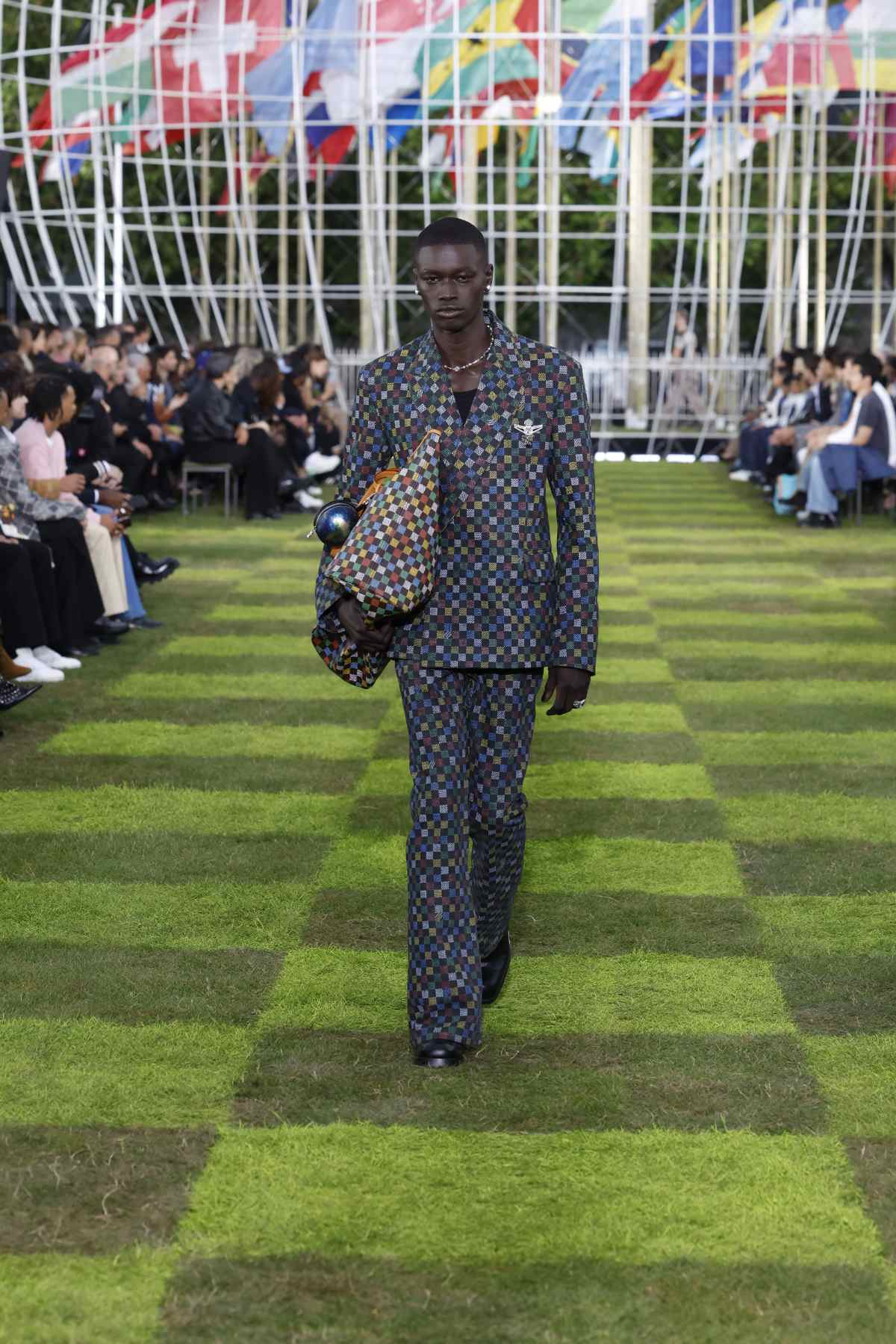 Louis Vuitton Presents Its New Spring-Summer 2025 Men’s Collection: Le Monde Est À Vous