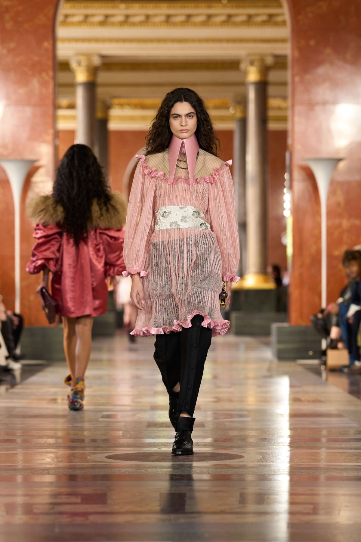 Louis Vuitton Spring-Summer 2026: In Praise Of Intimacy As An Art De Vivre