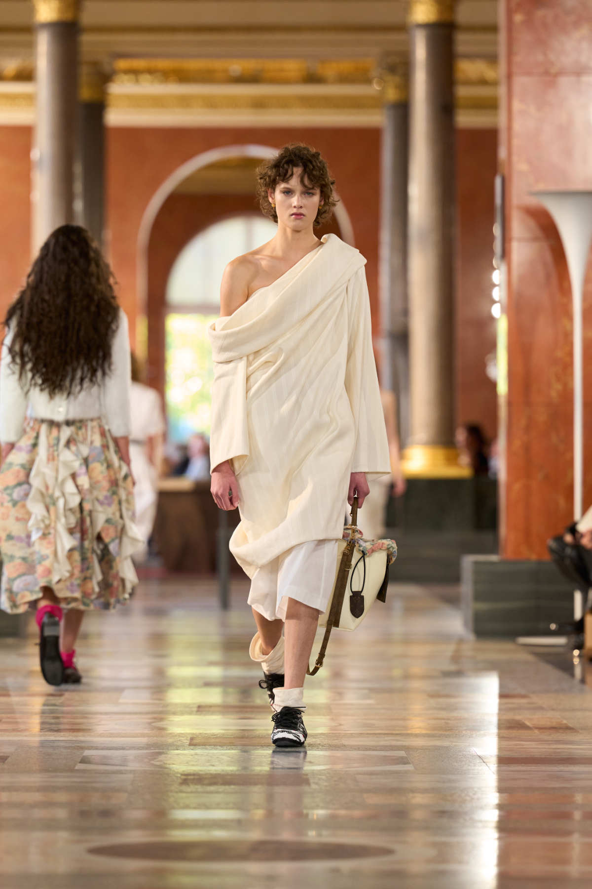 Louis Vuitton Spring-Summer 2026: In Praise Of Intimacy As An Art De Vivre