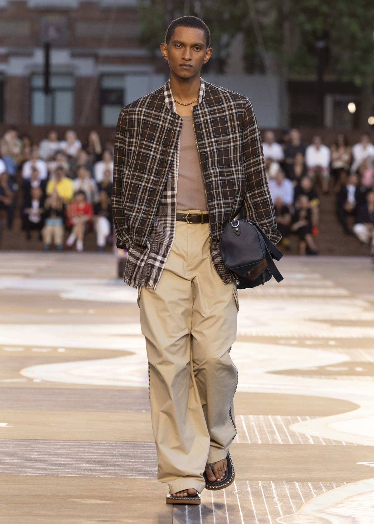Louis Vuitton Presents Its New Spring-Summer 2026 Men’s Collection