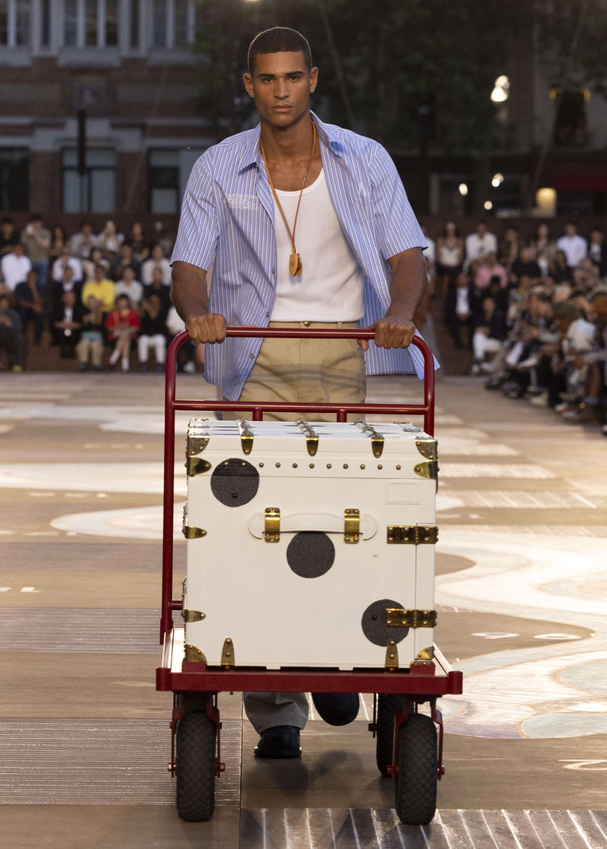 Louis Vuitton Presents Its New Spring-Summer 2026 Men’s Collection