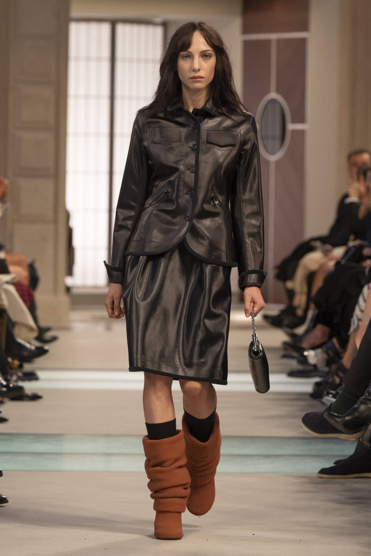 Louis Vuitton Presents Its New Women’s Fall-Winter 2025 Collection