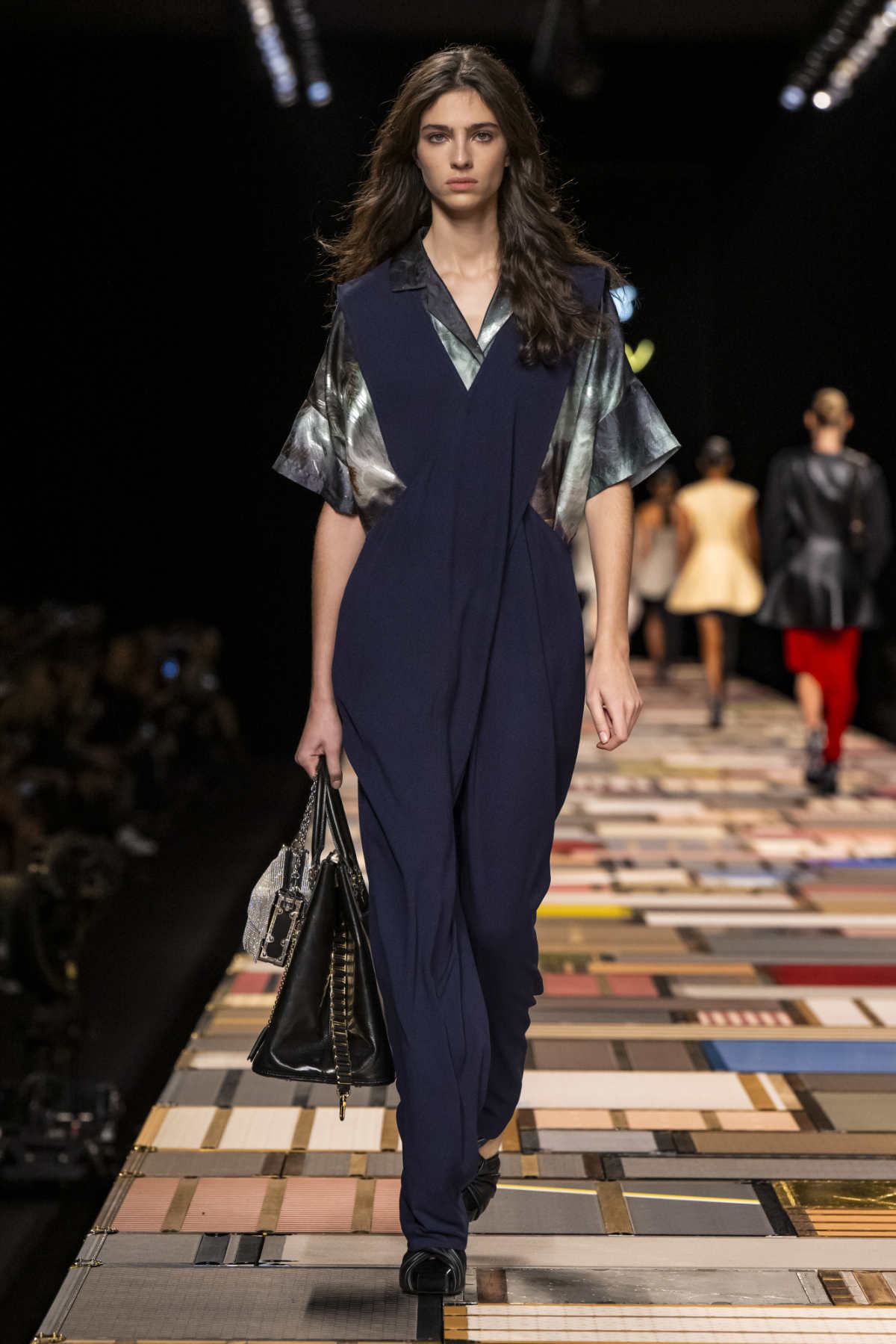 Louis Vuitton Presents Its New Women's Spring-Summer 2025 Collection