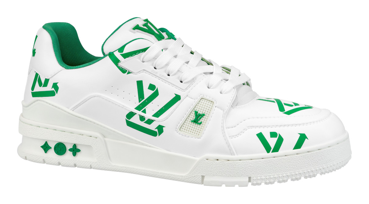 Louis Vuitton: Louis Vuitton Presents A New Version Of Its Iconic LV  Trainer - Luxferity