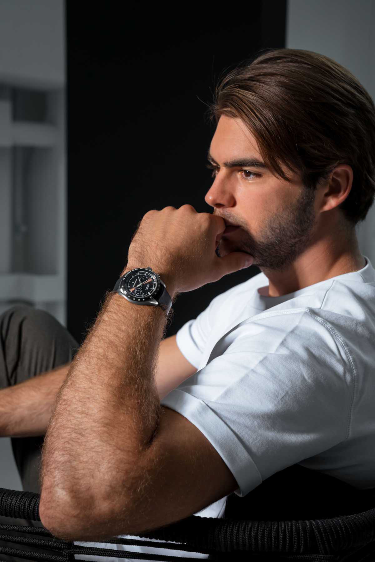 The Perfect Watch To Inspire The Ideal Work/Life Balance: The Manero Central Counter
