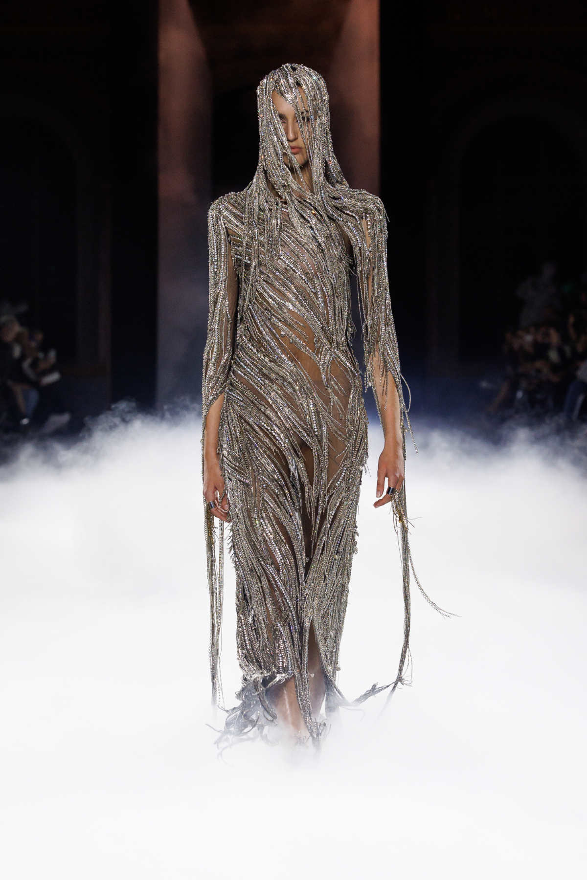 McQueen Presents Its New Spring Summer 2025 Collection