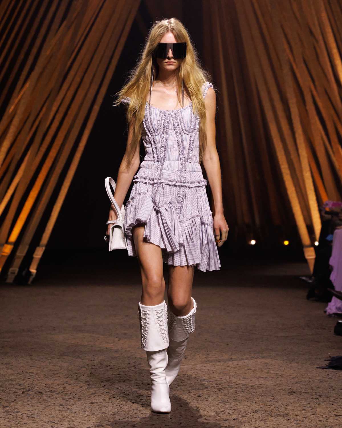 McQueen Spring Summer 2026: Primal Elegance And Avant-Garde Tailoring