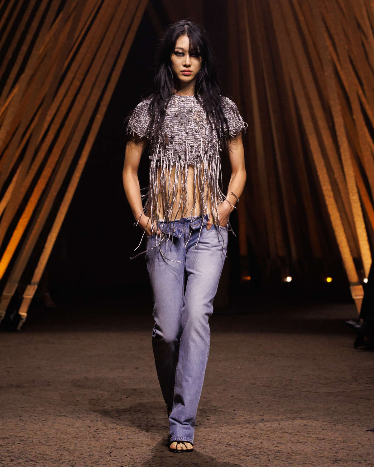 McQueen Spring Summer 2026: Primal Elegance And Avant-Garde Tailoring