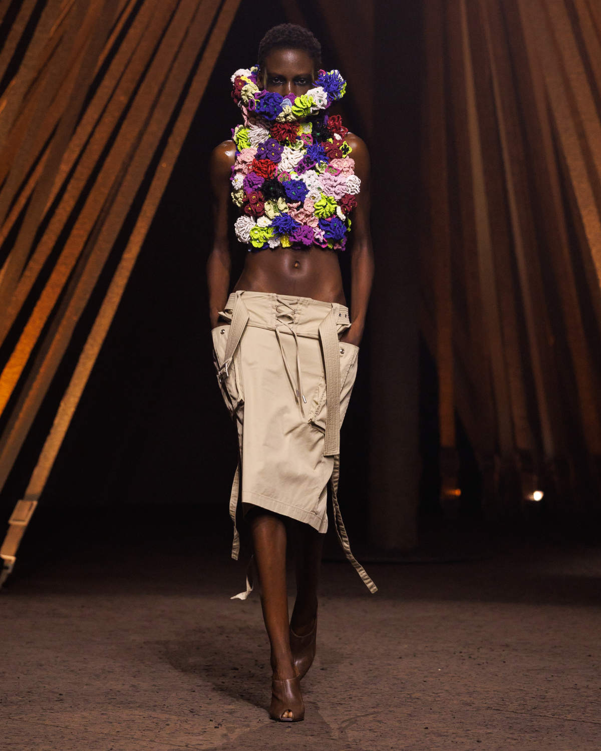 McQueen Spring Summer 2026: Primal Elegance And Avant-Garde Tailoring