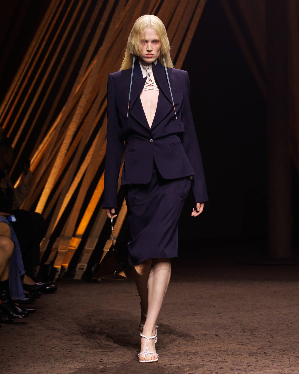 McQueen Spring Summer 2026: Primal Elegance And Avant-Garde Tailoring