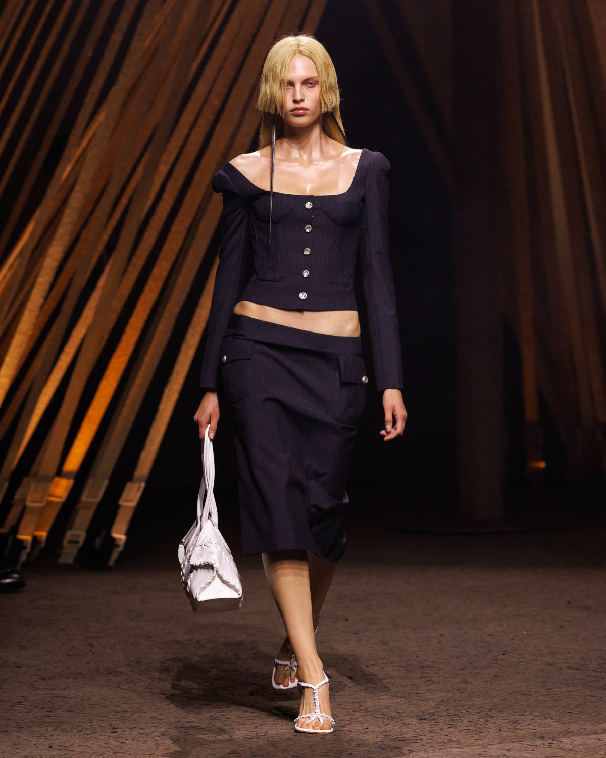 McQueen Spring Summer 2026: Primal Elegance And Avant-Garde Tailoring