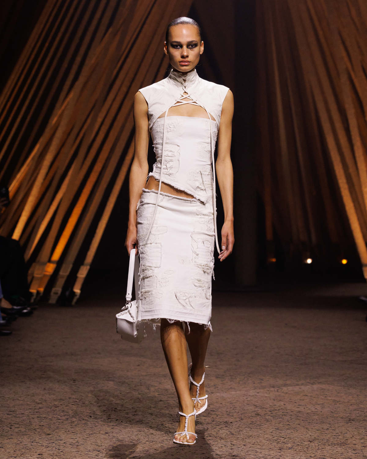 McQueen Spring Summer 2026: Primal Elegance And Avant-Garde Tailoring