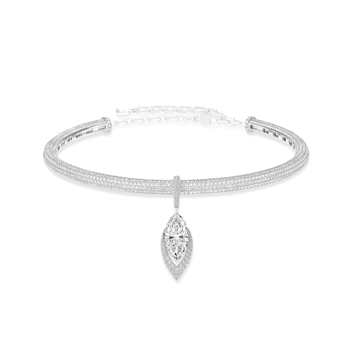 Nikki Glaser’s 83rd Golden Globes Diamond Moment