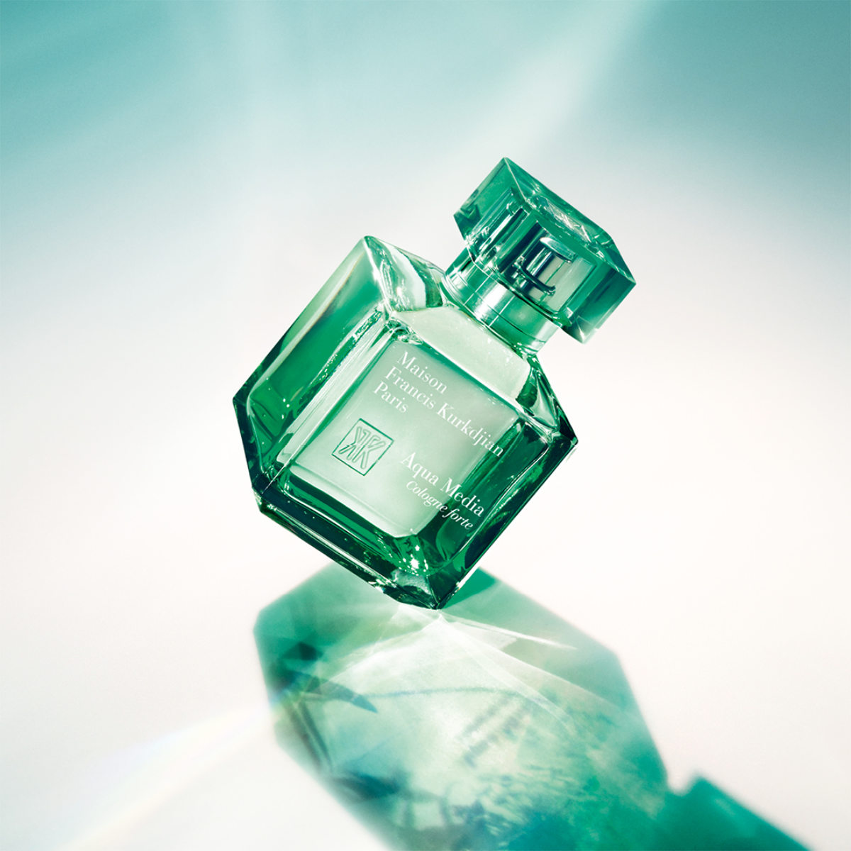 Maison Francis Kurkdjian: Francis Kurkdjian Introduces His New Eau De Parfum:  Aqua Media Cologne Forte - Luxferity