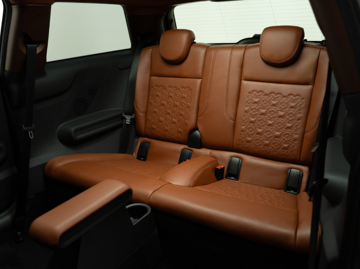 BMW Austria And ELIE SAAB Reveal One-Of-A-Kind MINI Cooper S