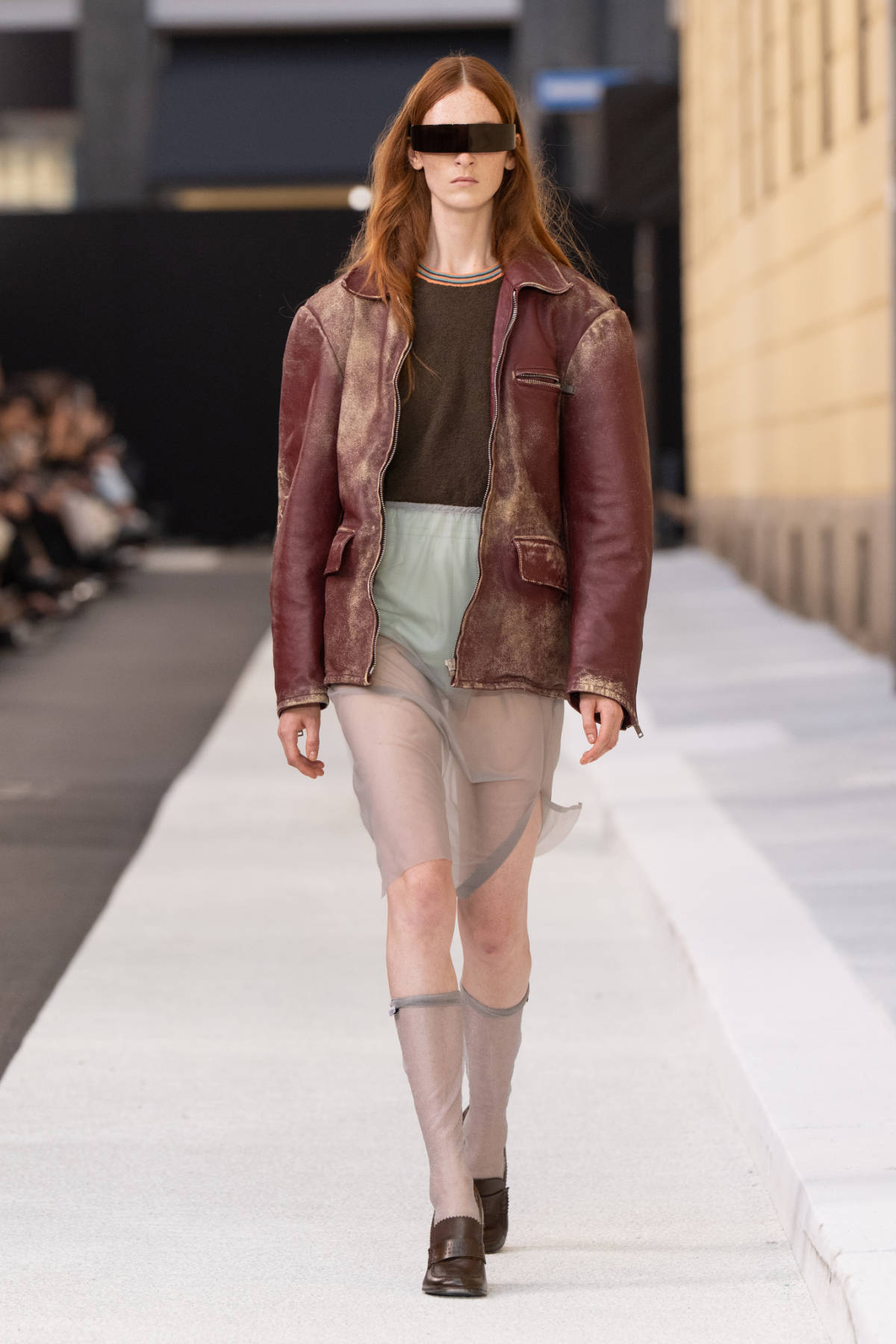 MM6 Maison Margiela Spring-Summer 2026: A Street Reimagined As Catwalk