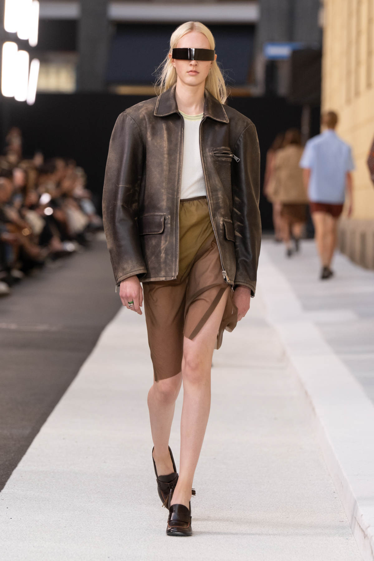 MM6 Maison Margiela Spring-Summer 2026: A Street Reimagined As Catwalk