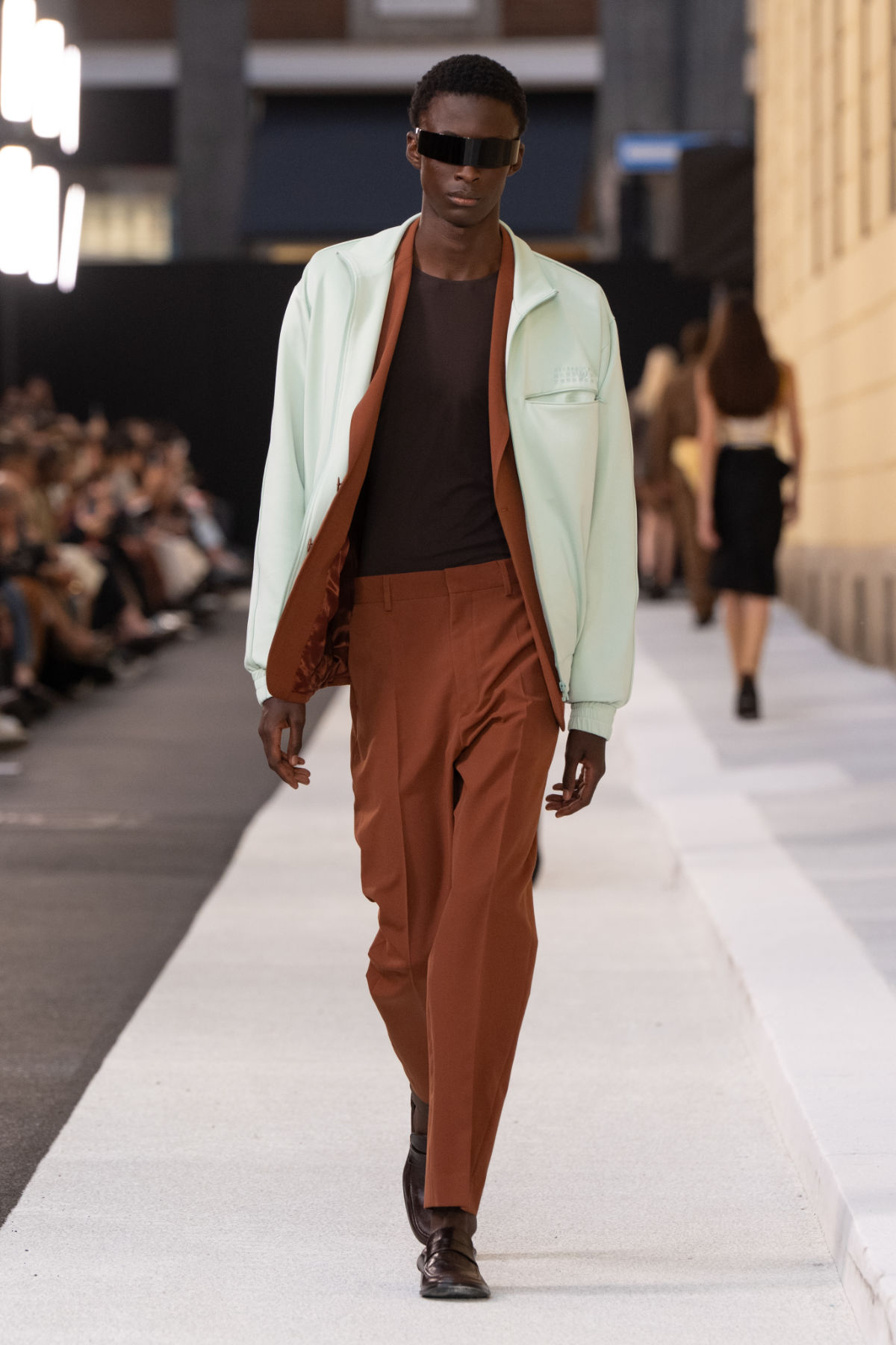 MM6 Maison Margiela Spring-Summer 2026: A Street Reimagined As Catwalk