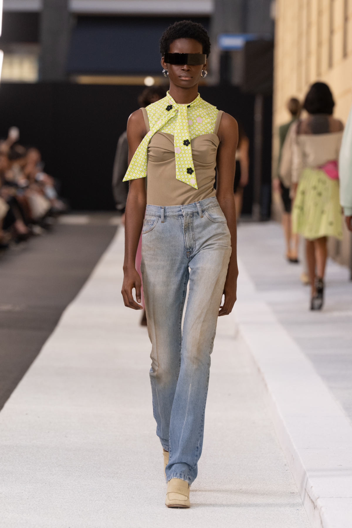 MM6 Maison Margiela Spring-Summer 2026: A Street Reimagined As Catwalk