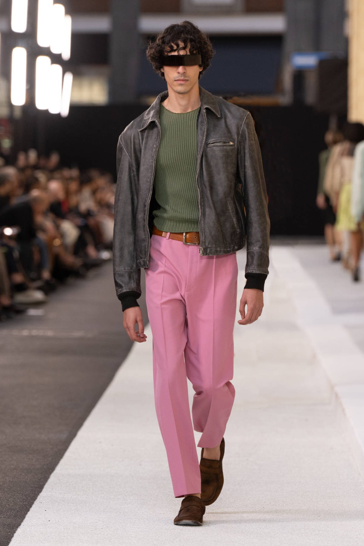 MM6 Maison Margiela Spring-Summer 2026: A Street Reimagined As Catwalk