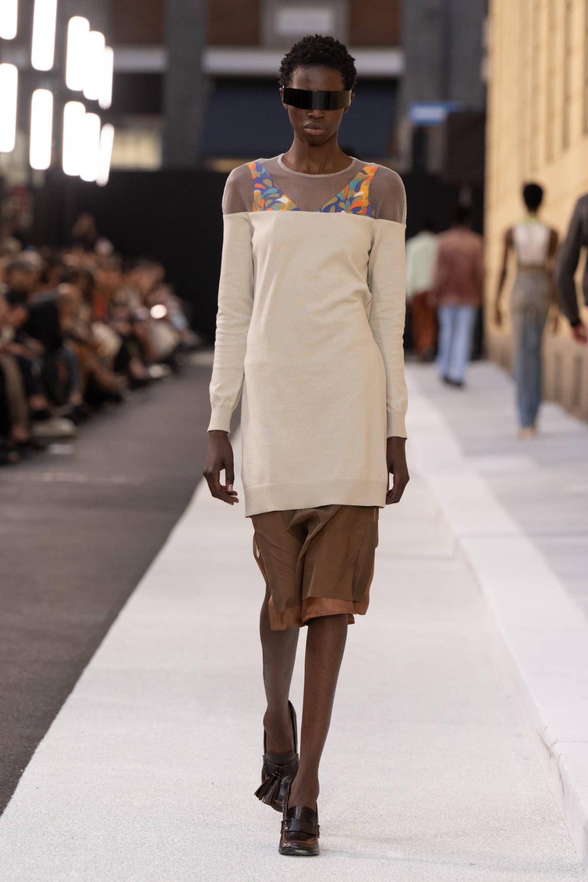 MM6 Maison Margiela Spring-Summer 2026: A Street Reimagined As Catwalk