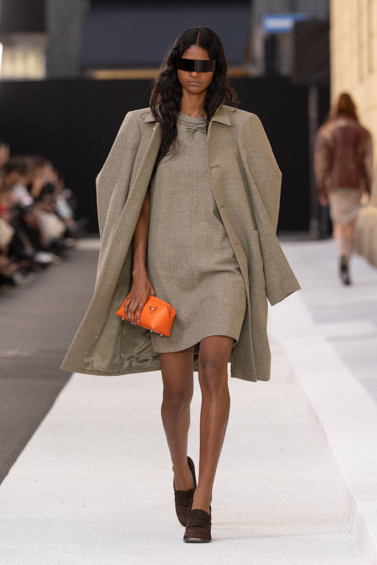 MM6 Maison Margiela Spring-Summer 2026: A Street Reimagined As Catwalk