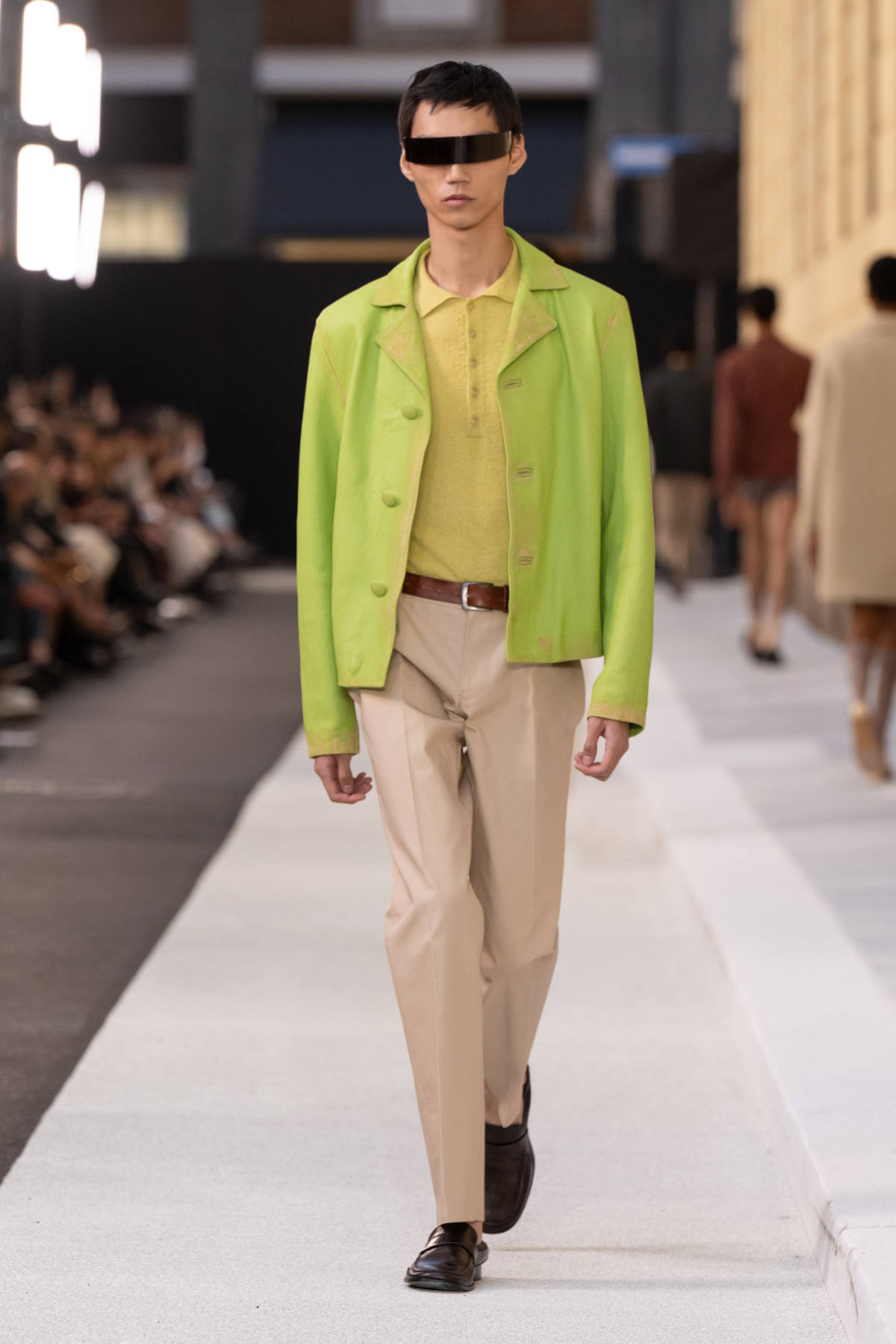 MM6 Maison Margiela Spring-Summer 2026: A Street Reimagined As Catwalk