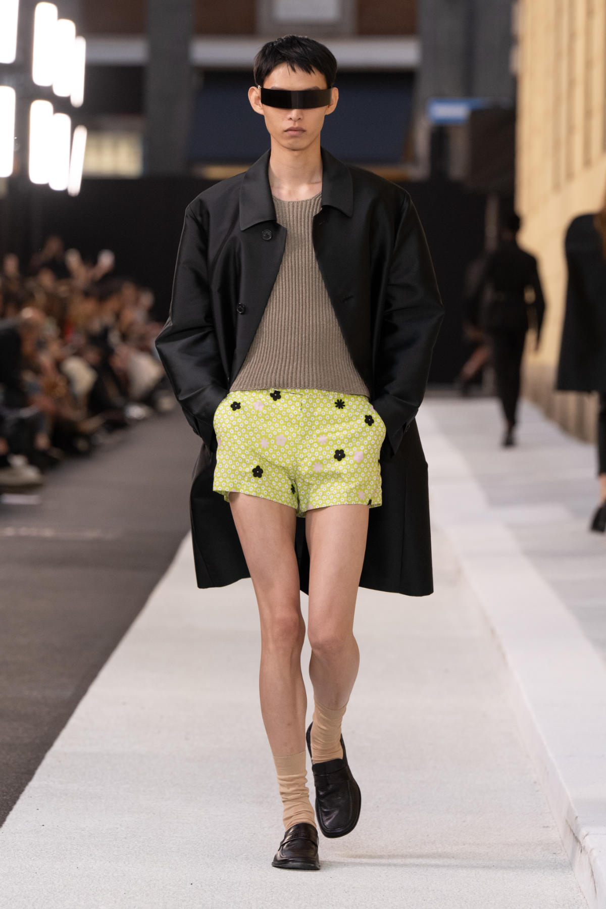 MM6 Maison Margiela Spring-Summer 2026: A Street Reimagined As Catwalk