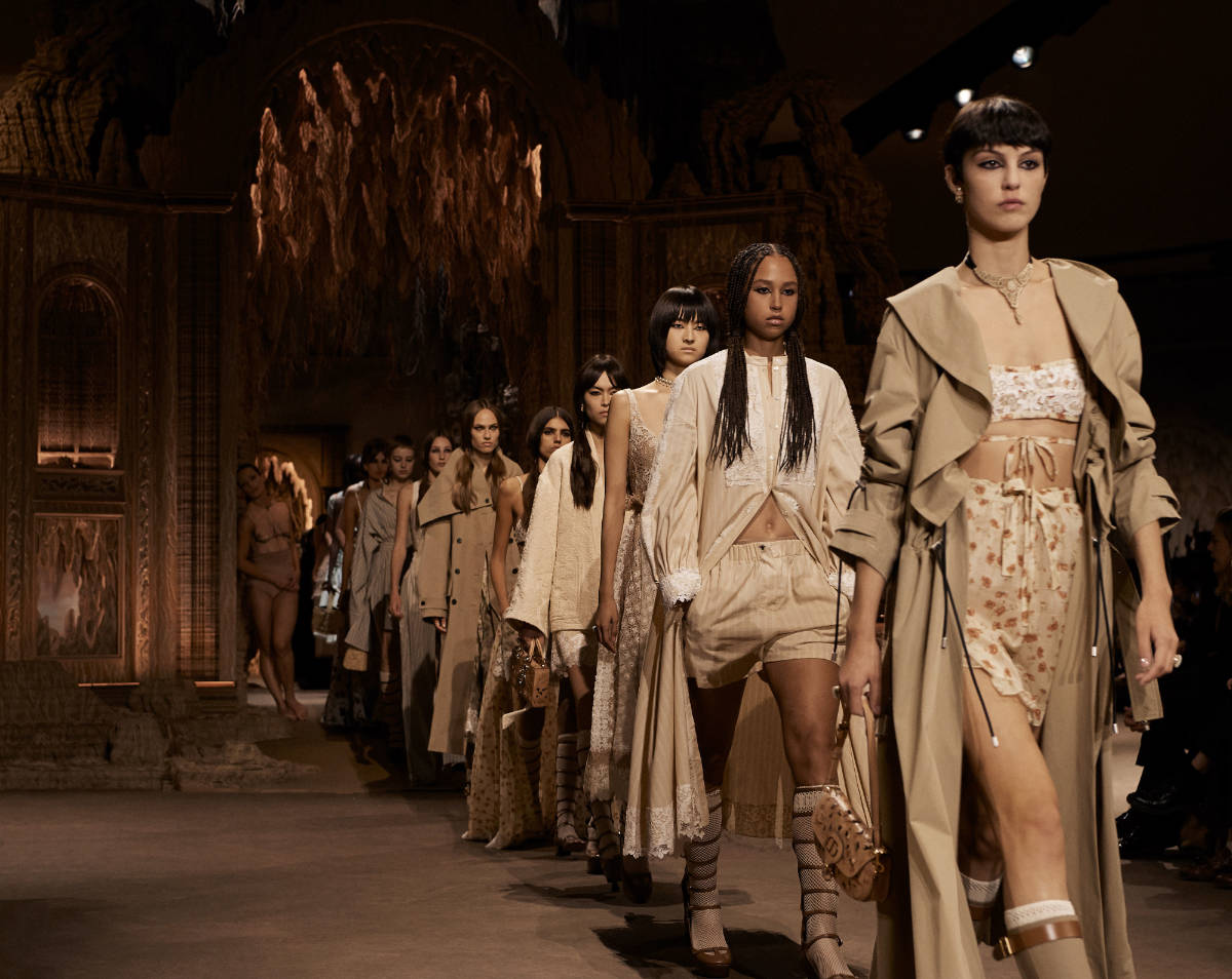 Louis Vuitton Spring 2023 Ready-to-Wear Fashion Show