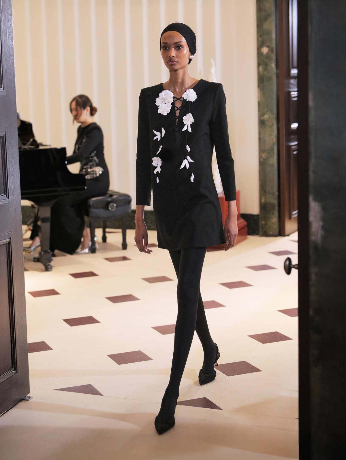 Oscar De La Renta Fall 2025 Collection: A Poetic Ode To The Tree Peony