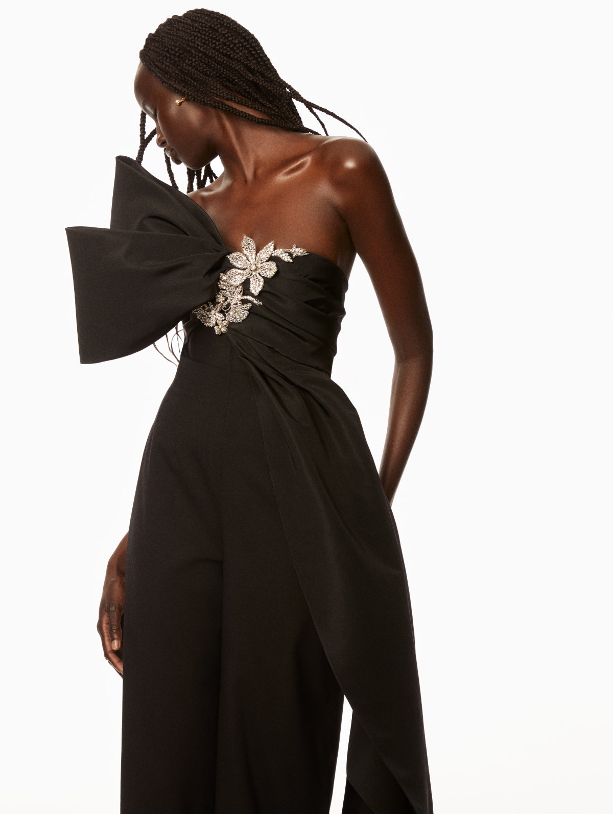 Oscar de la Renta Pre-Spring 2026: A Vibrant Garden in Bloom