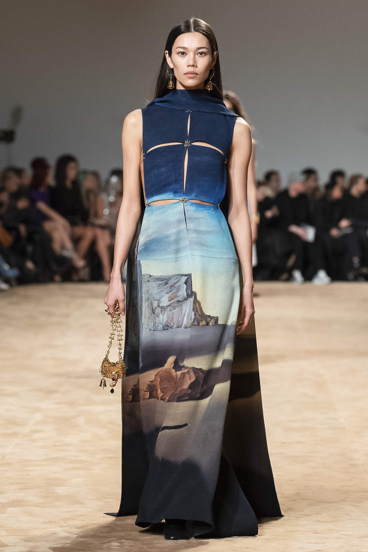 Paco Rabanne Presents Its New Fall-Winter 2023 Collection: Chasing Dreams