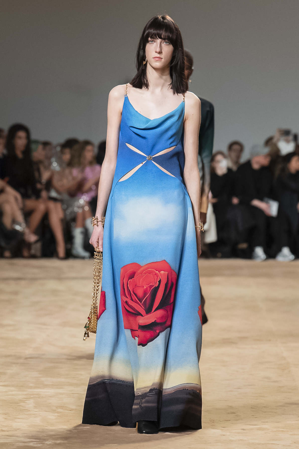 Paco Rabanne Presents Its New Fall-Winter 2023 Collection: Chasing Dreams