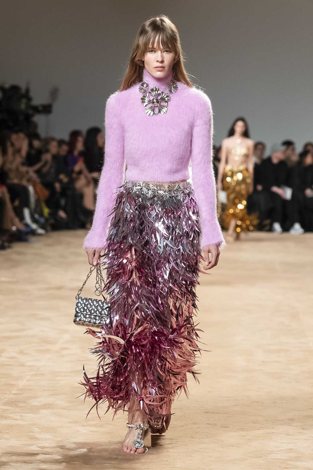 Paco Rabanne Presents Its New Fall-Winter 2023 Collection: Chasing Dreams