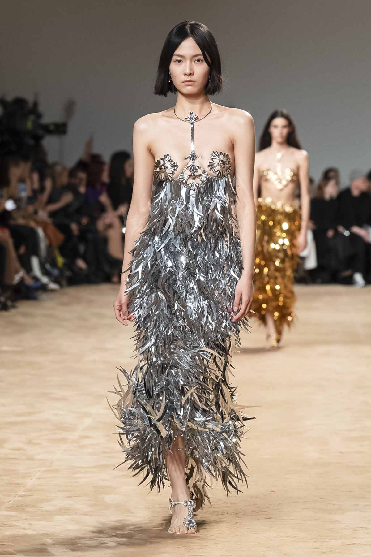 Paco Rabanne Presents Its New Fall-Winter 2023 Collection: Chasing Dreams