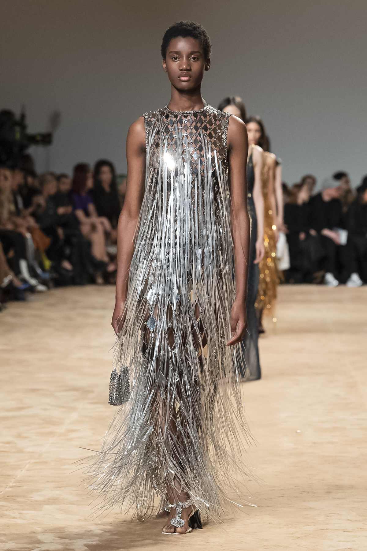 Paco Rabanne Presents Its New Fall-Winter 2023 Collection: Chasing Dreams