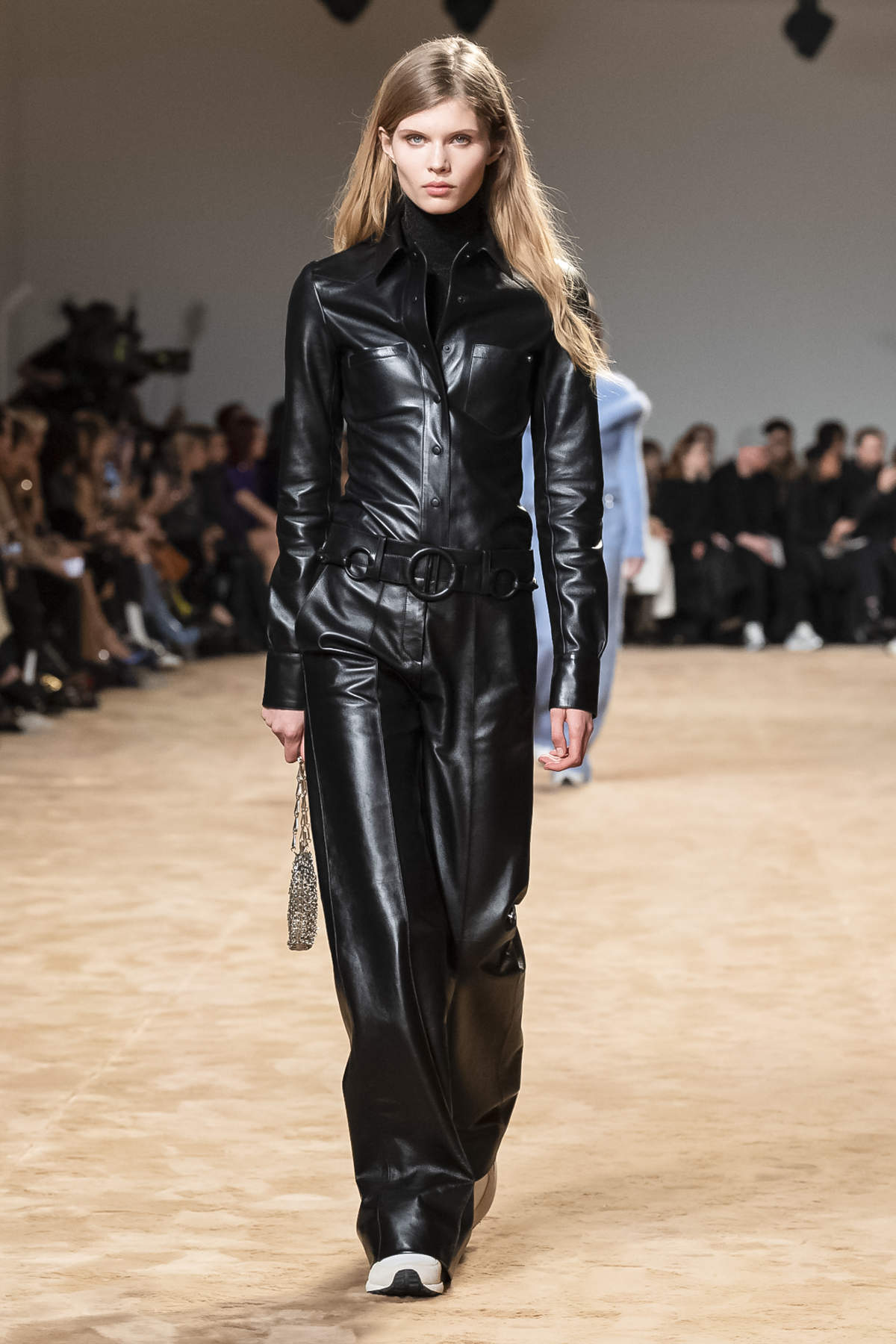 Paco Rabanne Presents Its New Fall-Winter 2023 Collection: Chasing Dreams