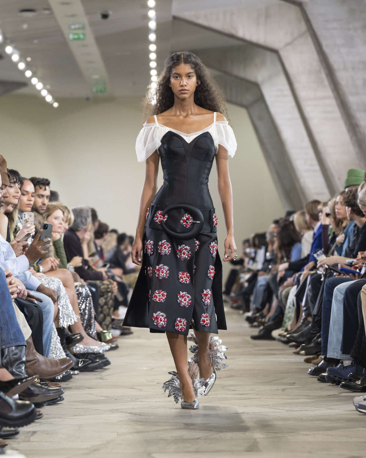 Paco Rabanne SS26 Collection: The Wakening – A Fusion Of 1950s Glamour And Modern Luxe