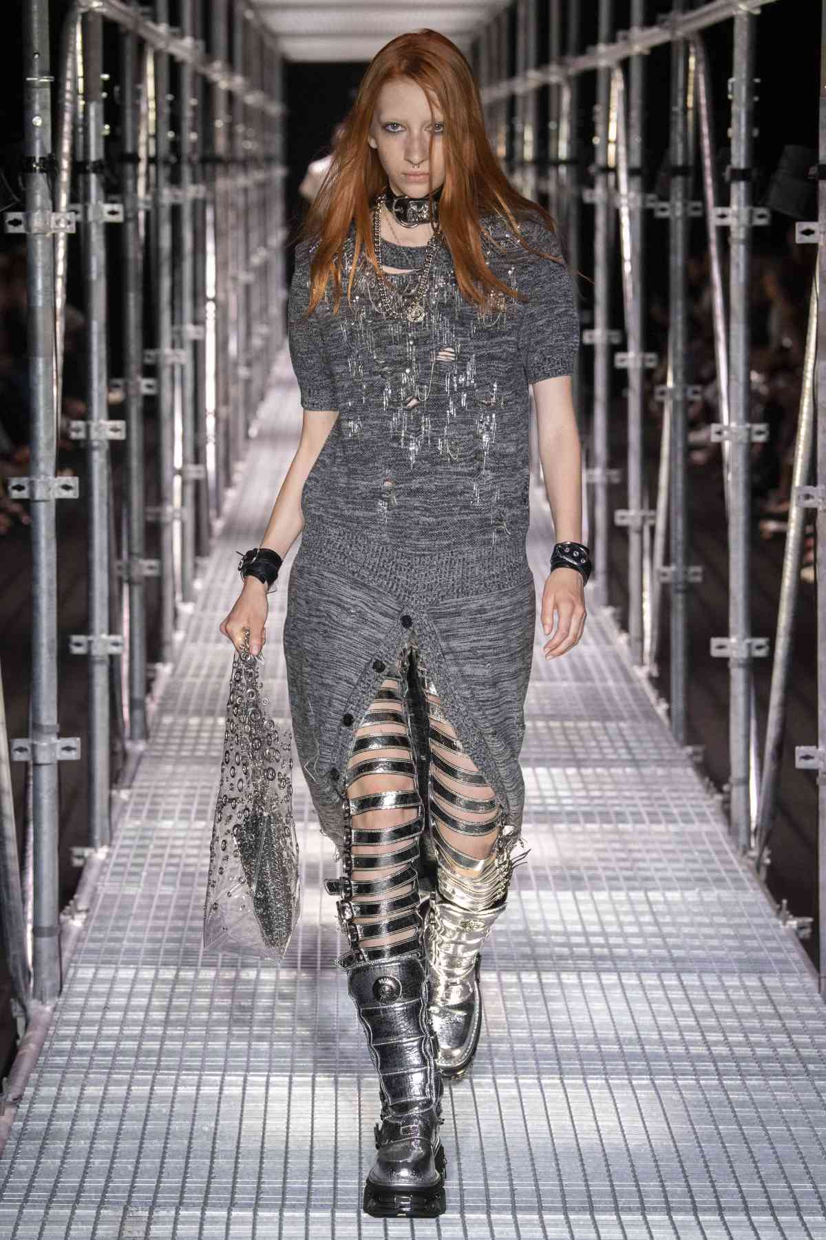 Paco Rabanne Presents Its New Spring Summer 2023 Collection: On A Mission