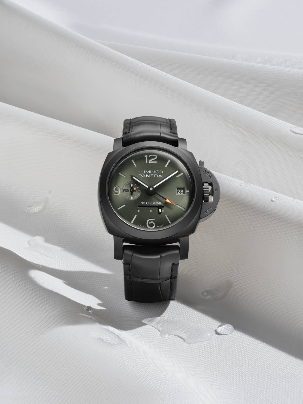 Panerai Presents The New Luminor Dieci Giorni GMT Ceramica