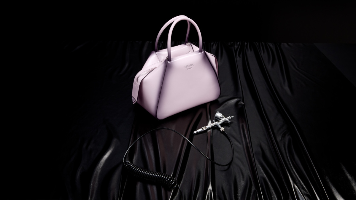 Prada: Prada Presents Its New Supernova Handbag From The Fall-Winter 2022  Collection - Luxferity
