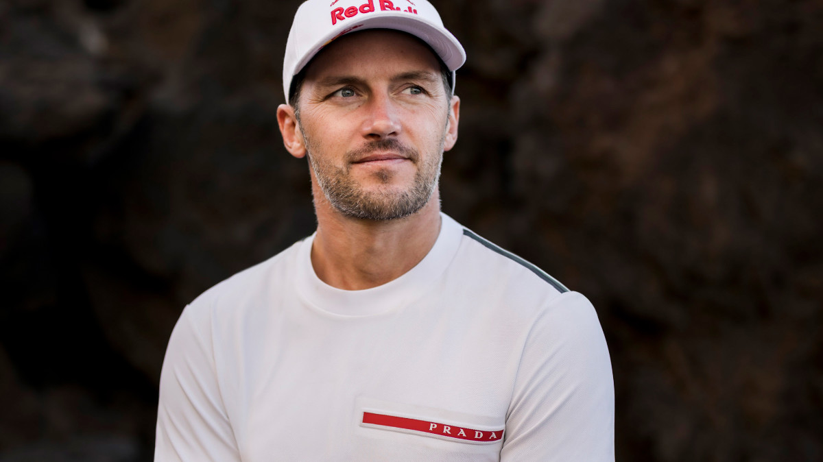 Wingsuit Foil – Soaring: Prada Linea Rossa Pushes Limits With Red Bull Athlete Peter Salzmann