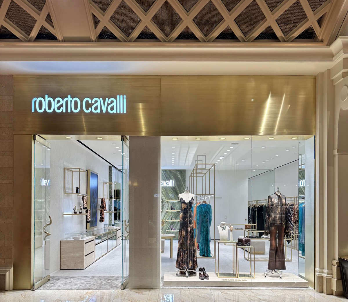 Roberto Cavalli’s Retail Expansion Continues In The USA And Bahrain