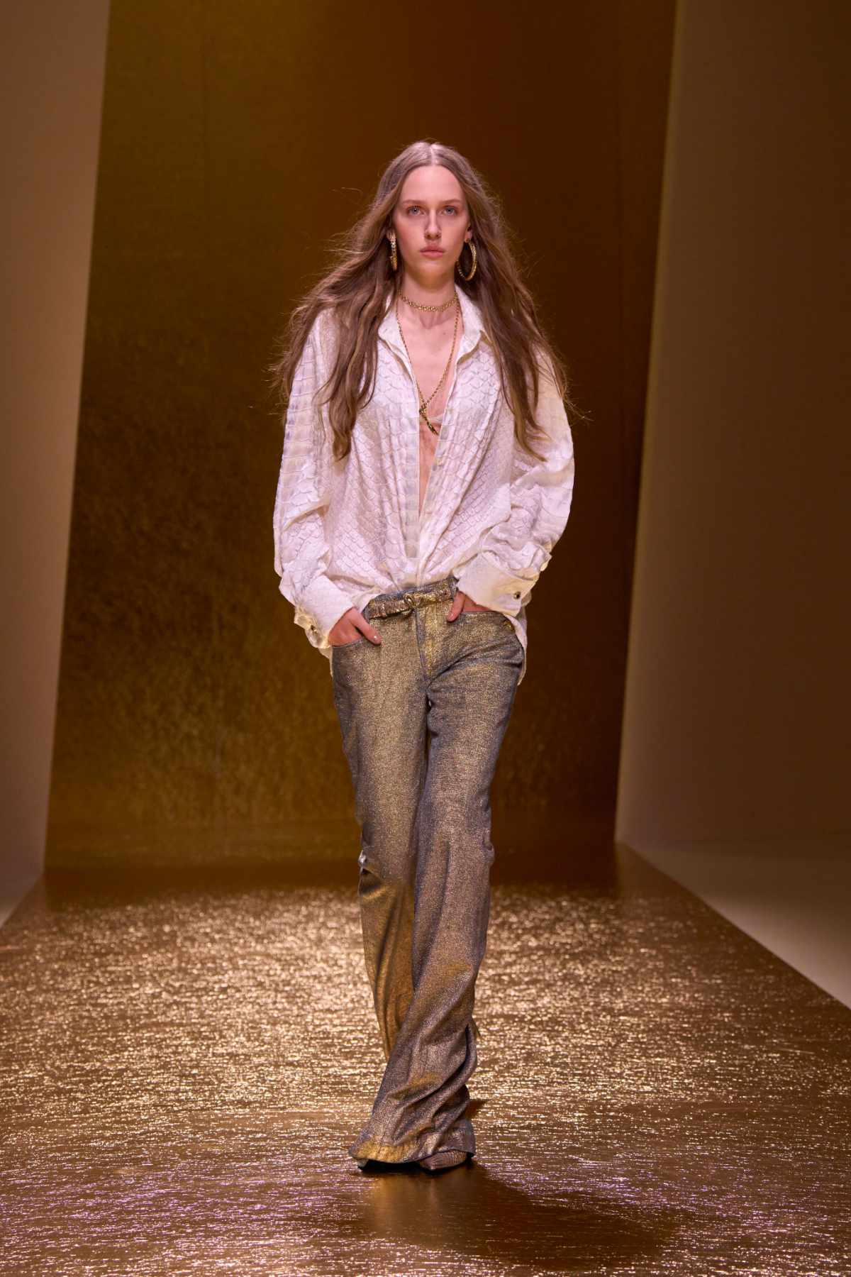 Roberto Cavalli Presents Its New Spring Summer 2026 Collection: Gold Obsession
