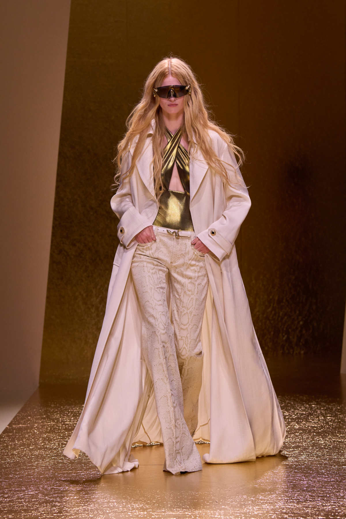 Roberto Cavalli Presents Its New Spring Summer 2026 Collection: Gold Obsession